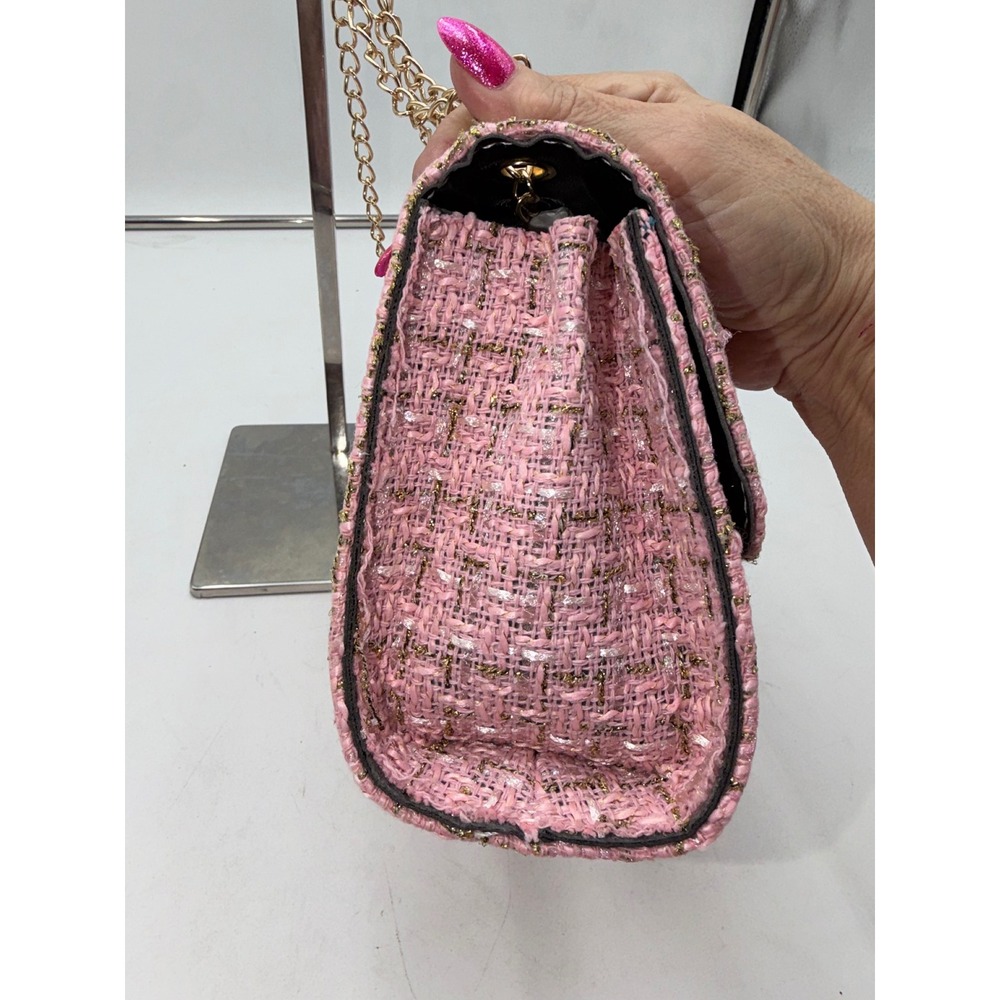 Pink Tweed Gold Metallic Chain Strap Fashion Shoulder Bag with Turn Lock Closure - Picture 5 of 9